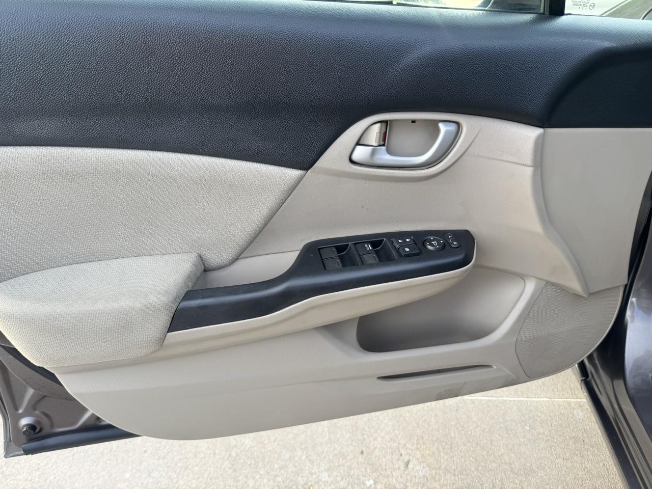 Honda Civic Sdn 4dr Auto LX 2013