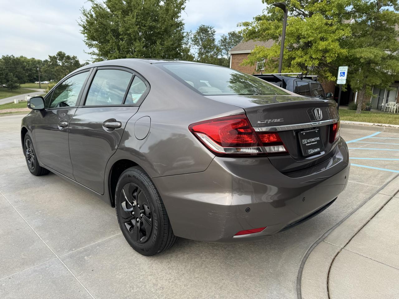 Honda Civic Sdn 4dr Auto LX 2013