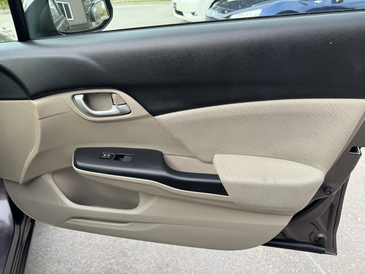 Honda Civic Sdn 4dr Auto LX 2013