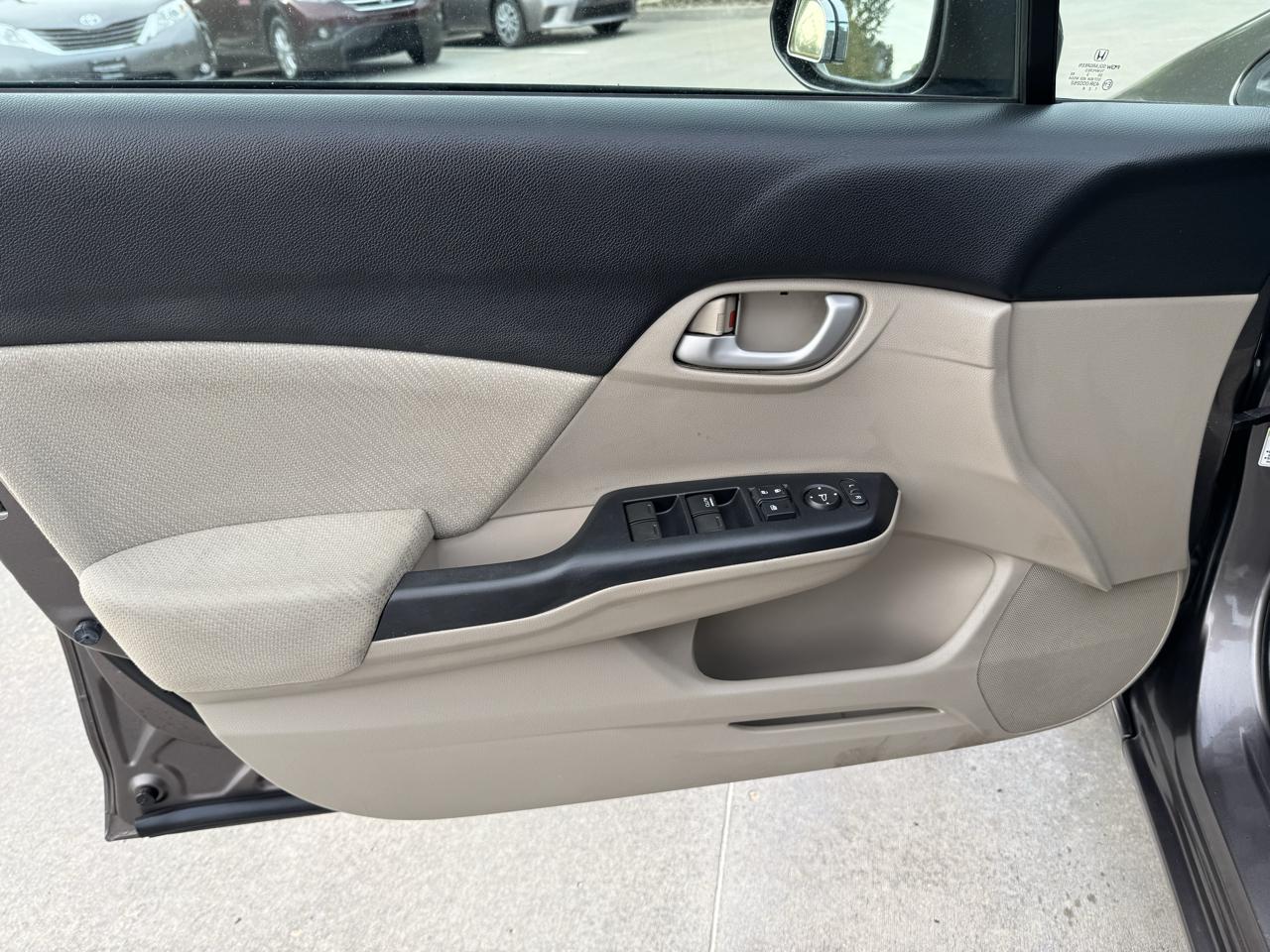 Honda Civic Sdn 4dr Auto LX 2013