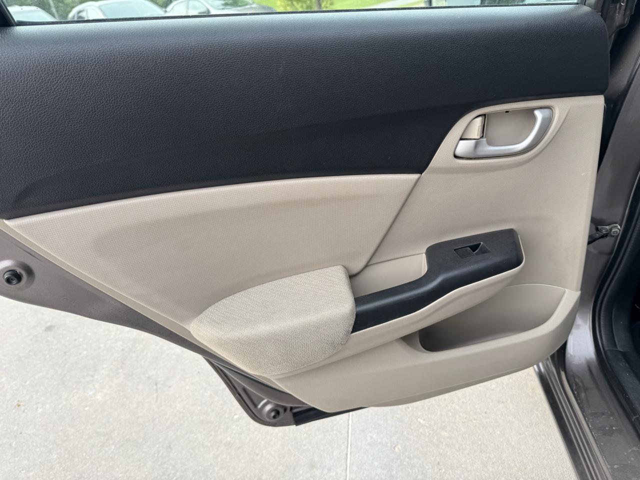 Honda Civic Sdn 4dr Auto LX 2013