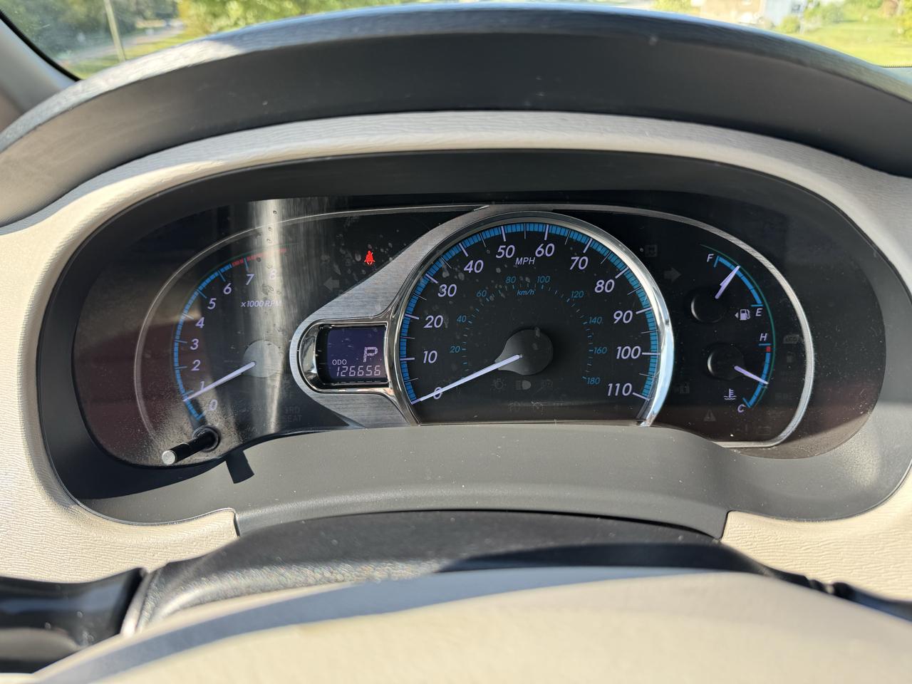 Toyota Sienna 5dr 8-Pass Van V6 XLE FWD (Natl) 2014