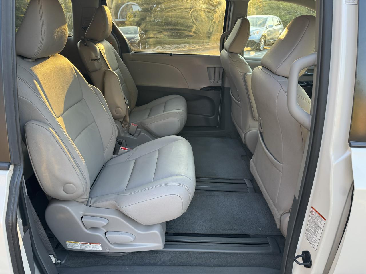 Toyota Sienna  2015