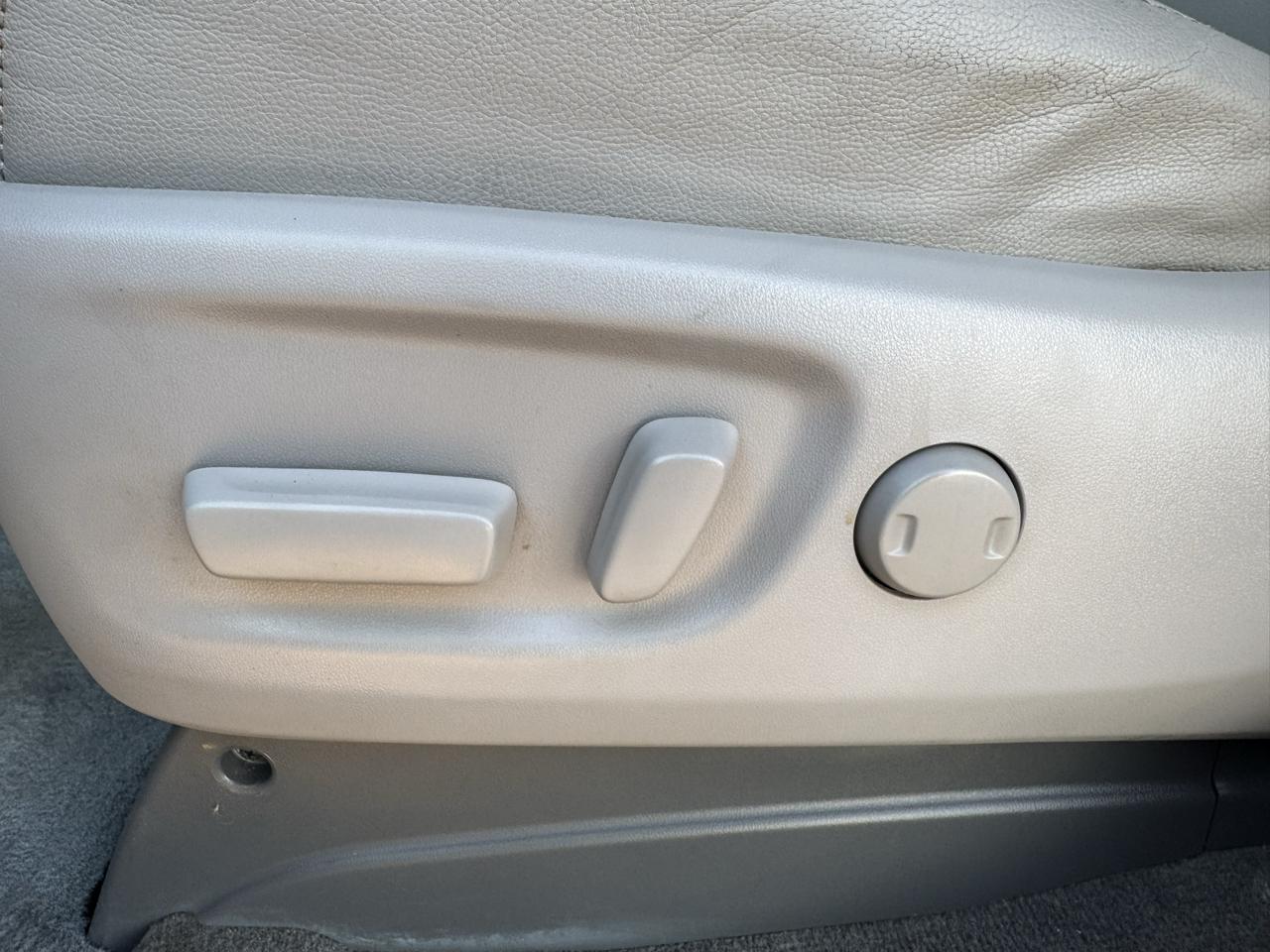Toyota Sienna  2015