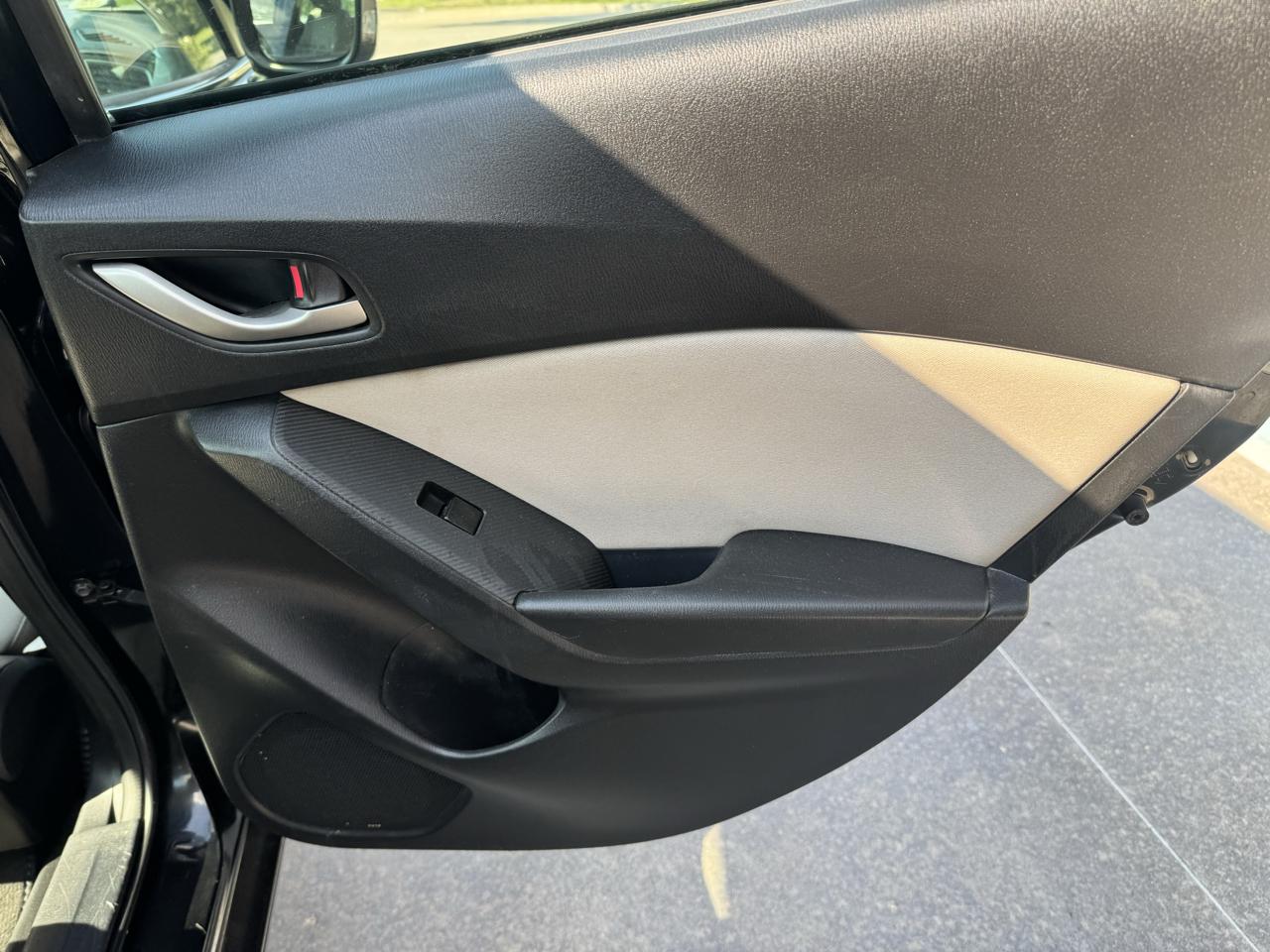Mazda MAZDA3 4dr Sdn Auto i Sport 2016