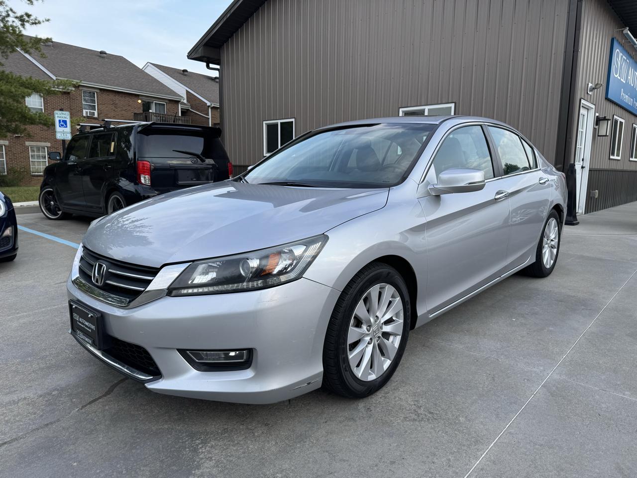 Honda Accord Sdn  2013