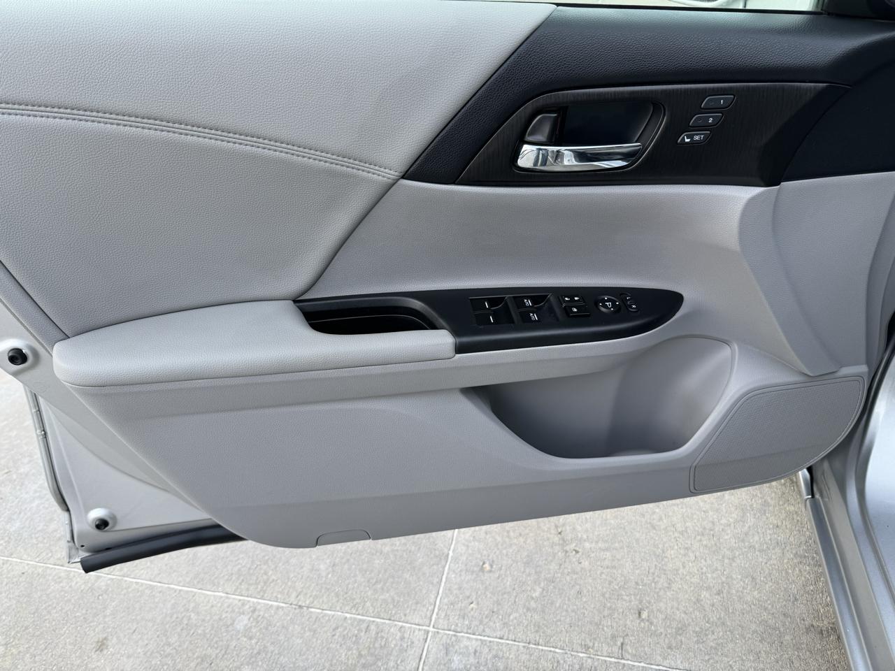 Honda Accord Sdn  2013