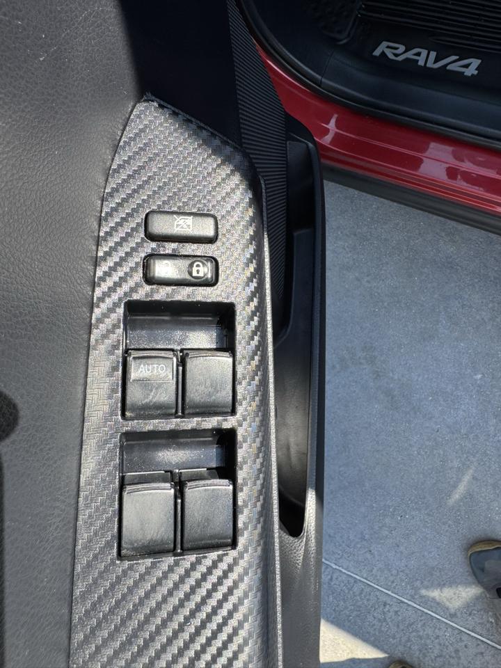 Toyota RAV4 FWD 4dr LE (Natl) 2014