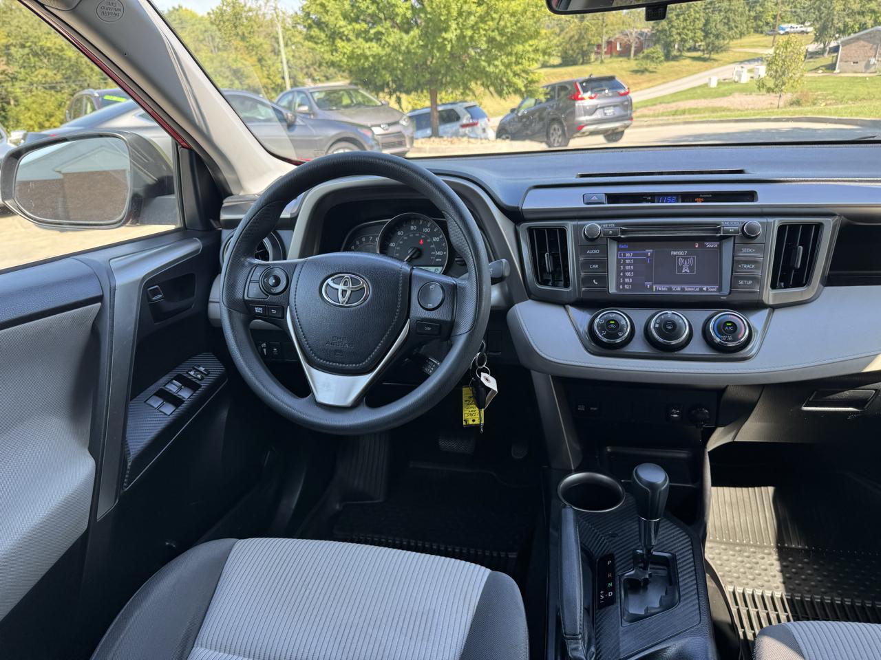 Toyota RAV4 FWD 4dr LE (Natl) 2014