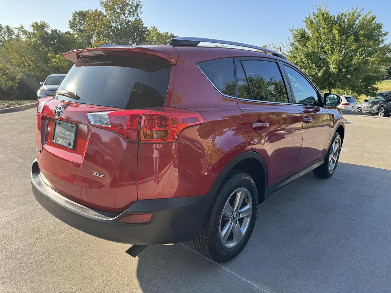 Toyota RAV4 FWD 4dr XLE (Natl) 2015