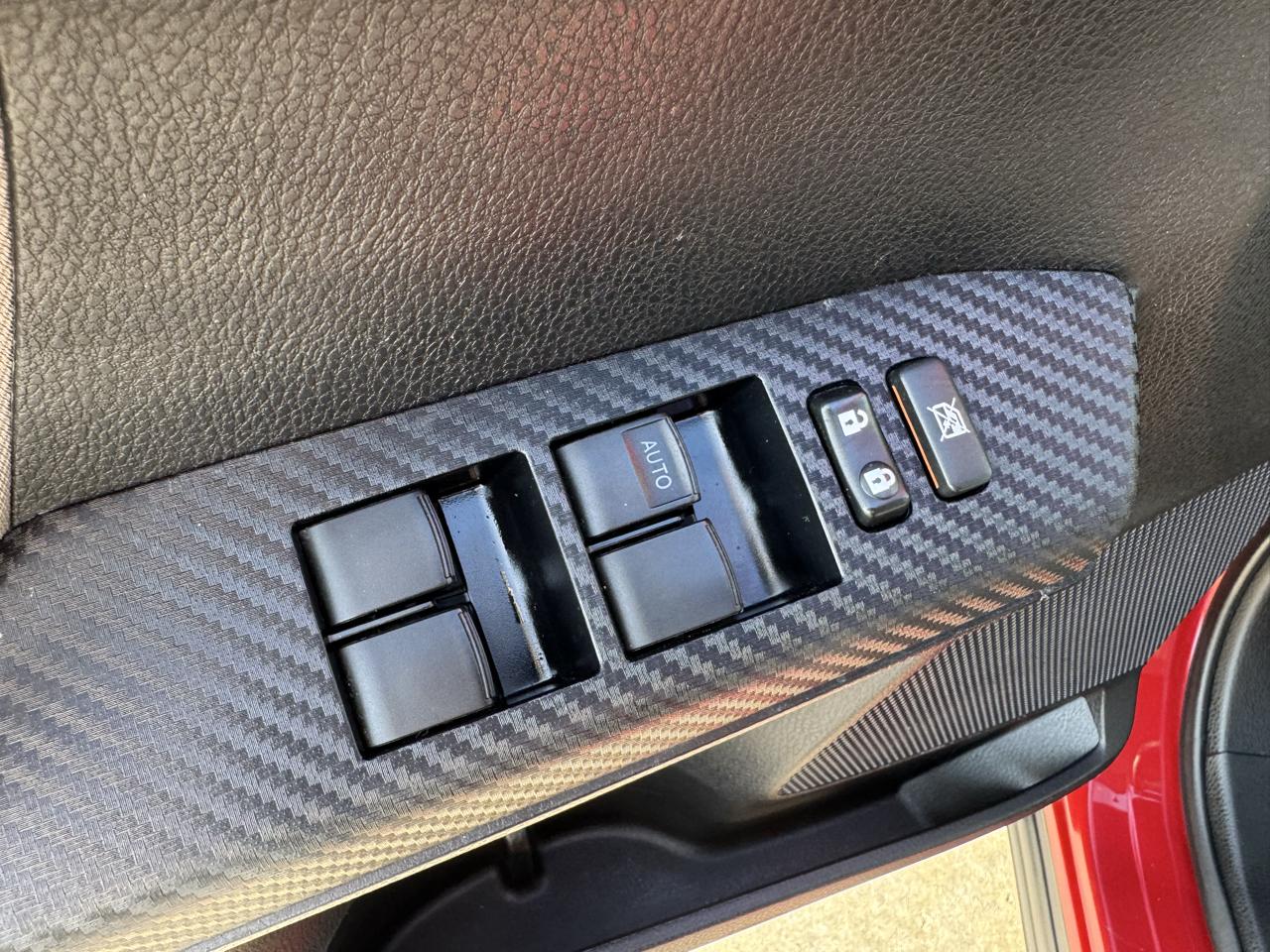 Toyota RAV4 FWD 4dr XLE (Natl) 2015