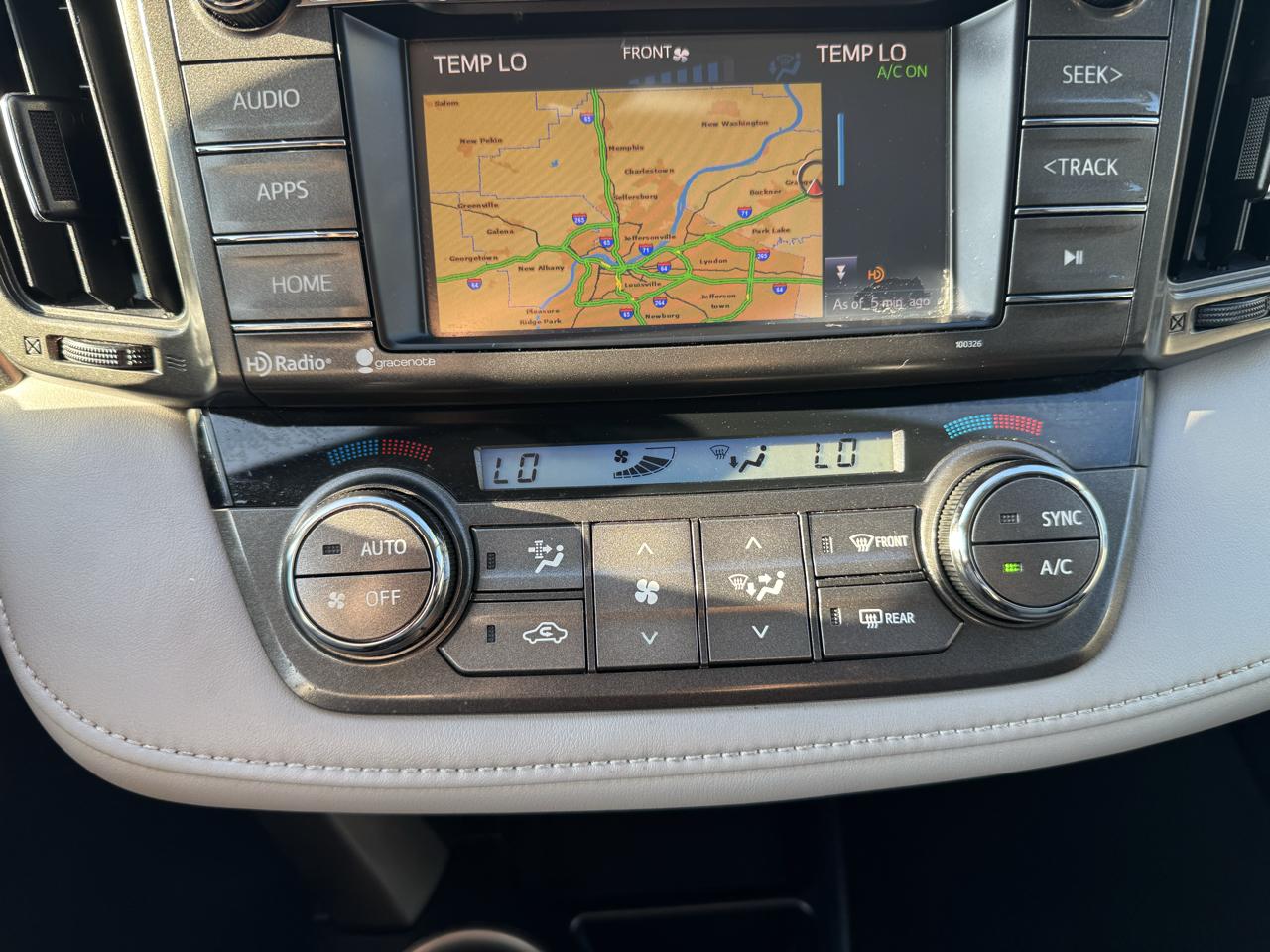 Toyota RAV4 FWD 4dr XLE (Natl) 2015
