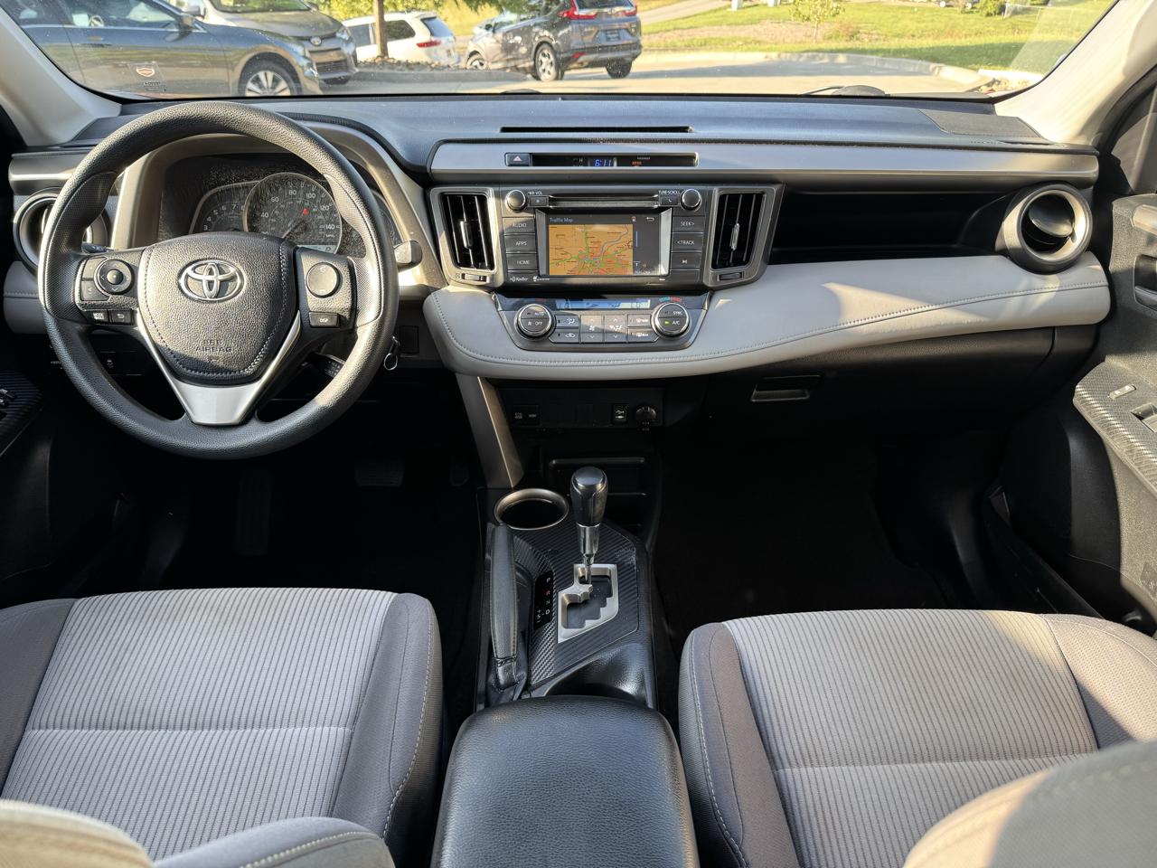 Toyota RAV4 FWD 4dr XLE (Natl) 2015