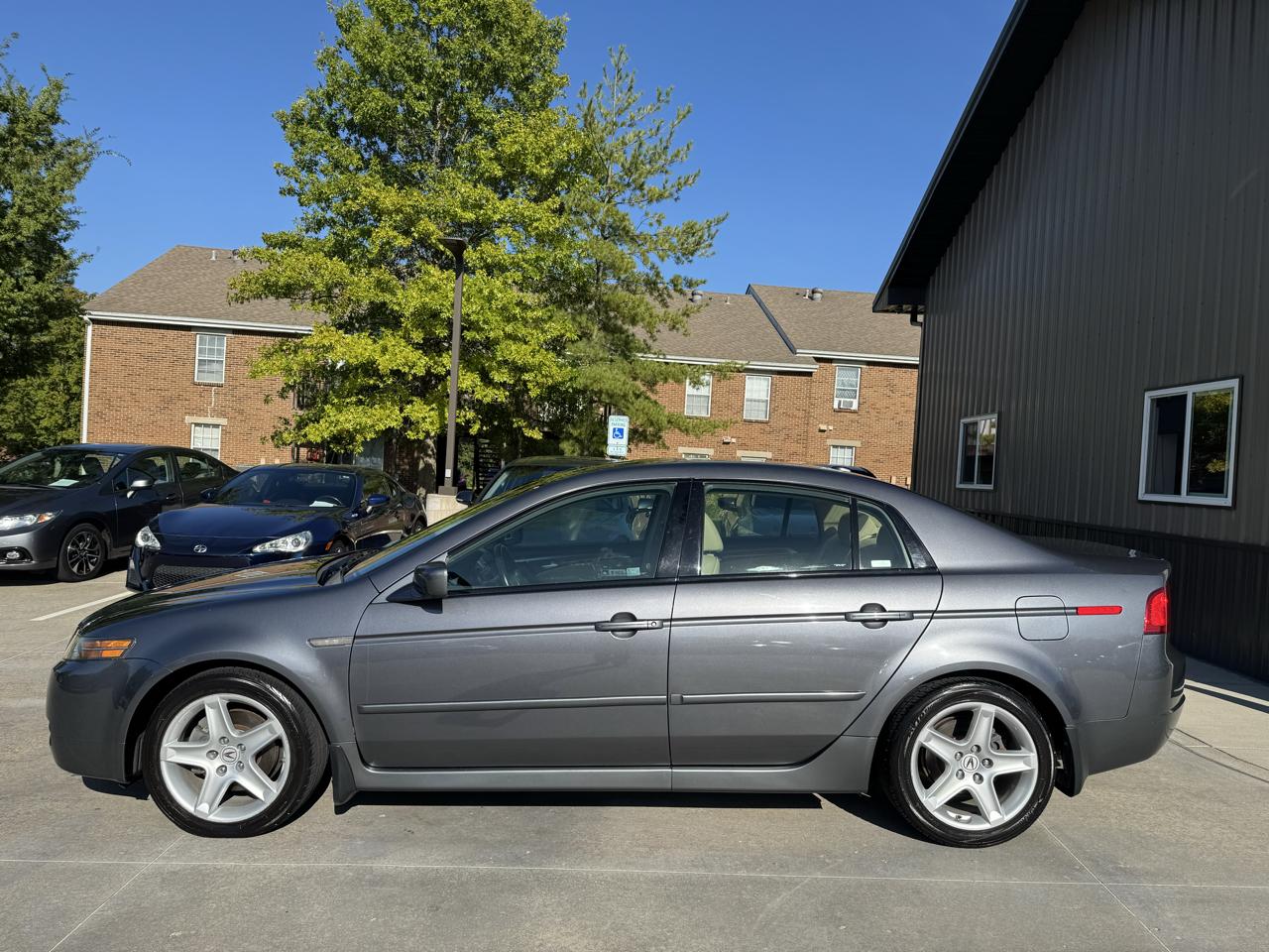 Acura TL 4dr Sdn AT Navigation System 2006
