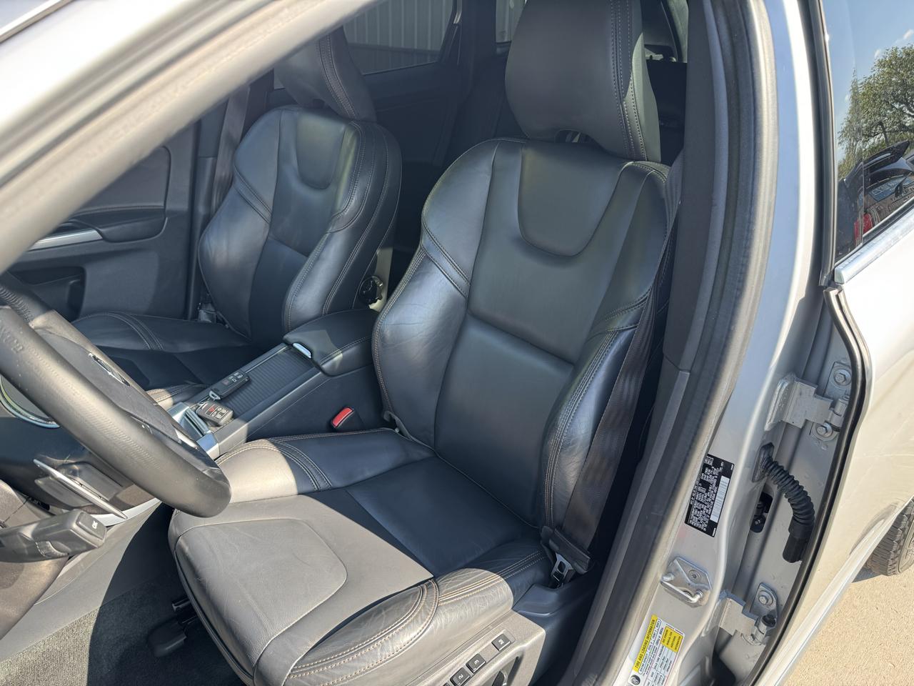 Volvo XC60 2015.5 AWD 4dr T6 Platinum 2015