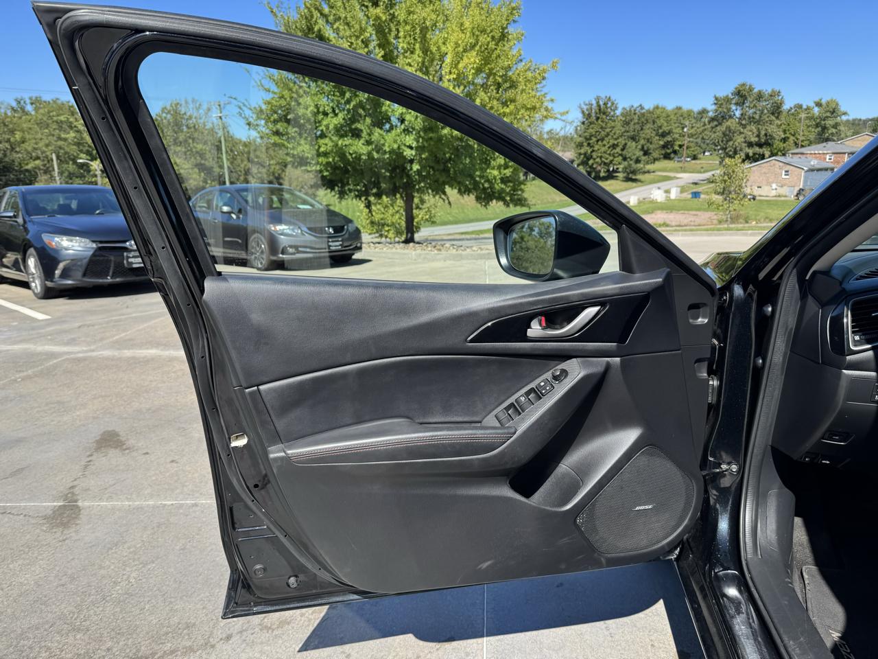 Mazda MAZDA3 4dr Sdn Auto i Grand Touring 2015