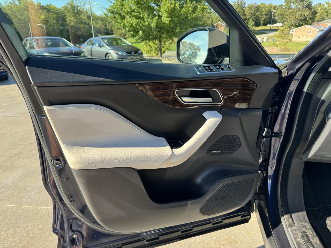 Jaguar F-Pace 25t Prestige AWD 2018