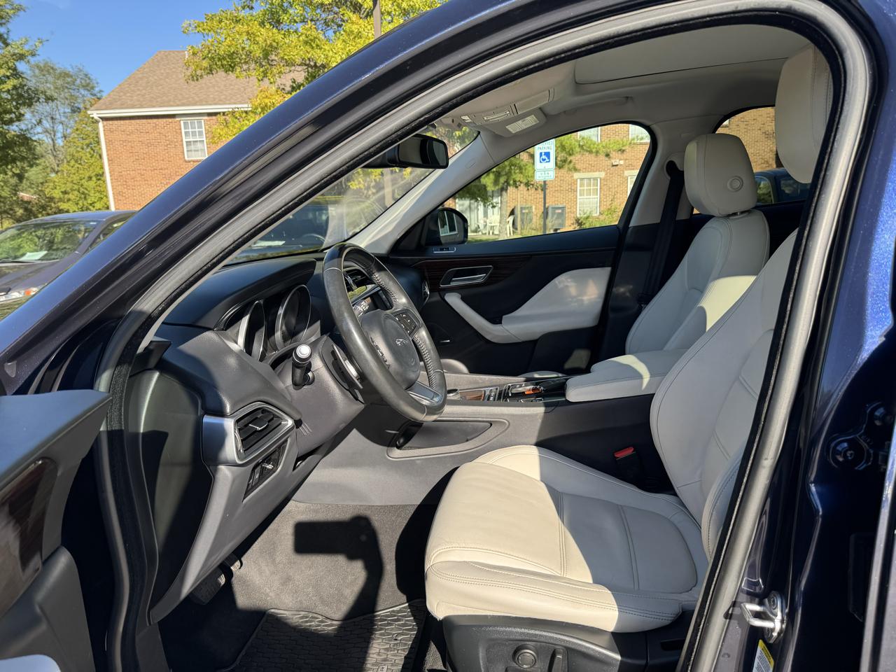 Jaguar F-Pace 25t Prestige AWD 2018