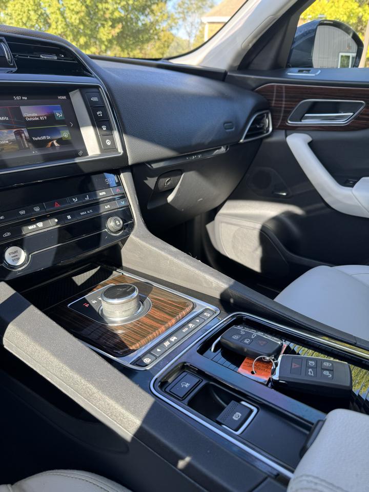 Jaguar F-Pace 25t Prestige AWD 2018