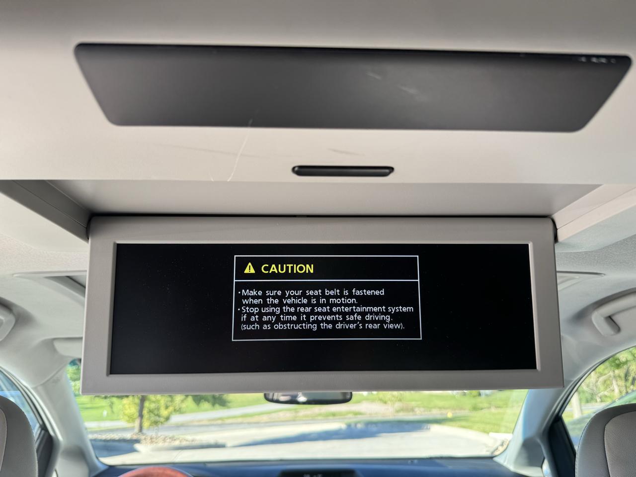 Toyota Sienna  2011