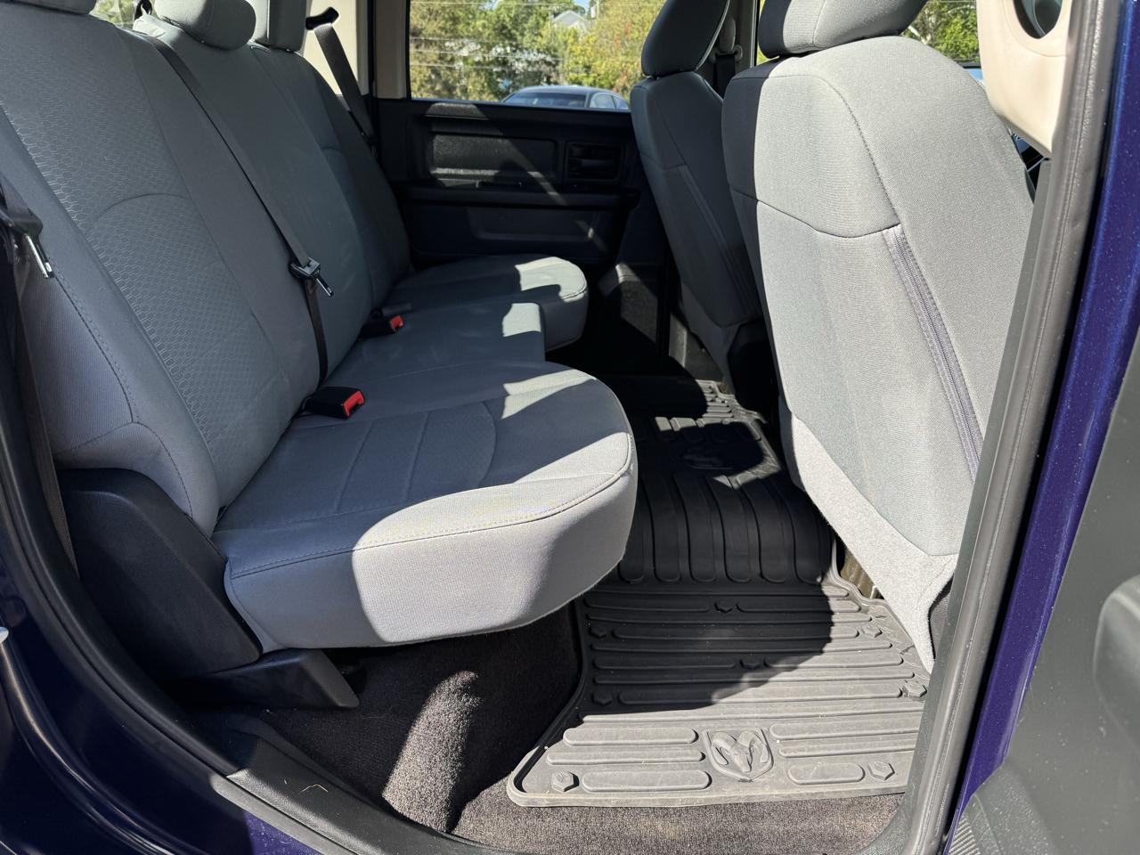 RAM 1500 Tradesman 4x4 Crew Cab 5'7" Box 2018
