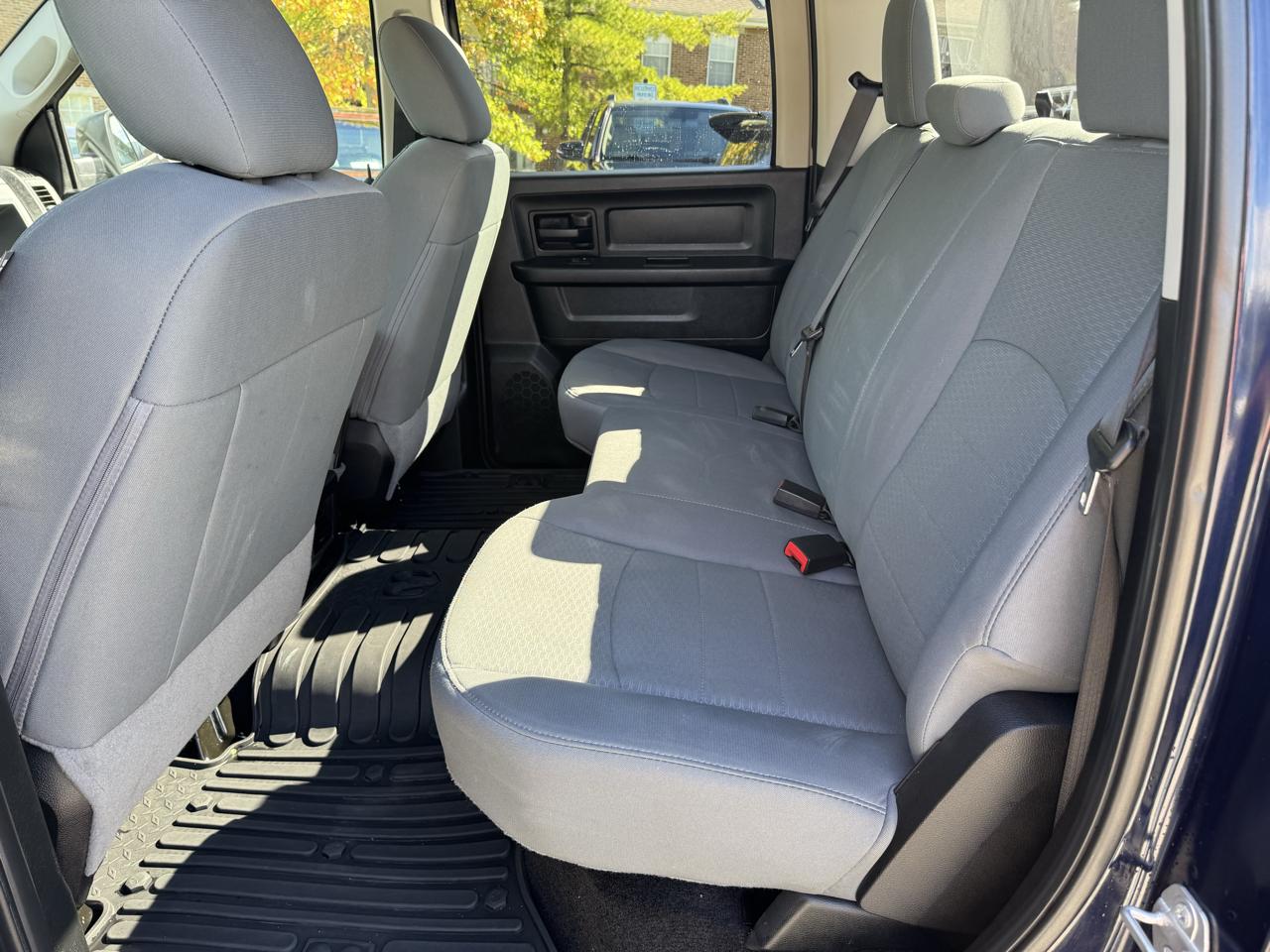 RAM 1500 Tradesman 4x4 Crew Cab 5'7" Box 2018