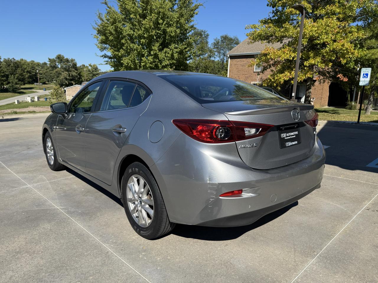 Mazda MAZDA3 4dr Sdn Auto i Touring 2014