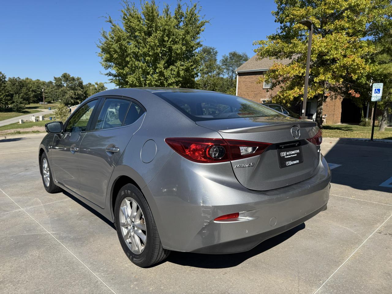Mazda MAZDA3 4dr Sdn Auto i Touring 2014