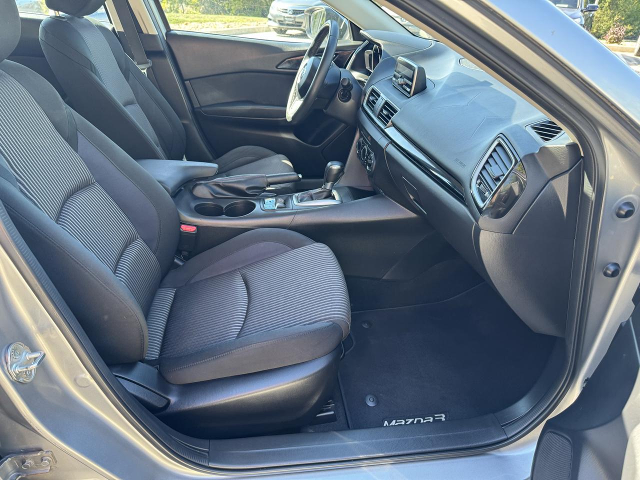 Mazda MAZDA3 4dr Sdn Auto i Touring 2014