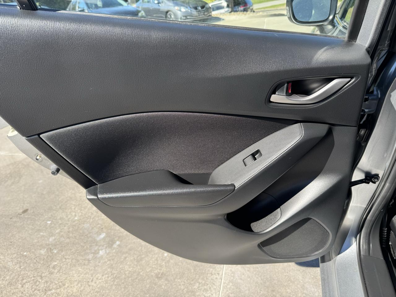 Mazda MAZDA3 4dr Sdn Auto i Touring 2014