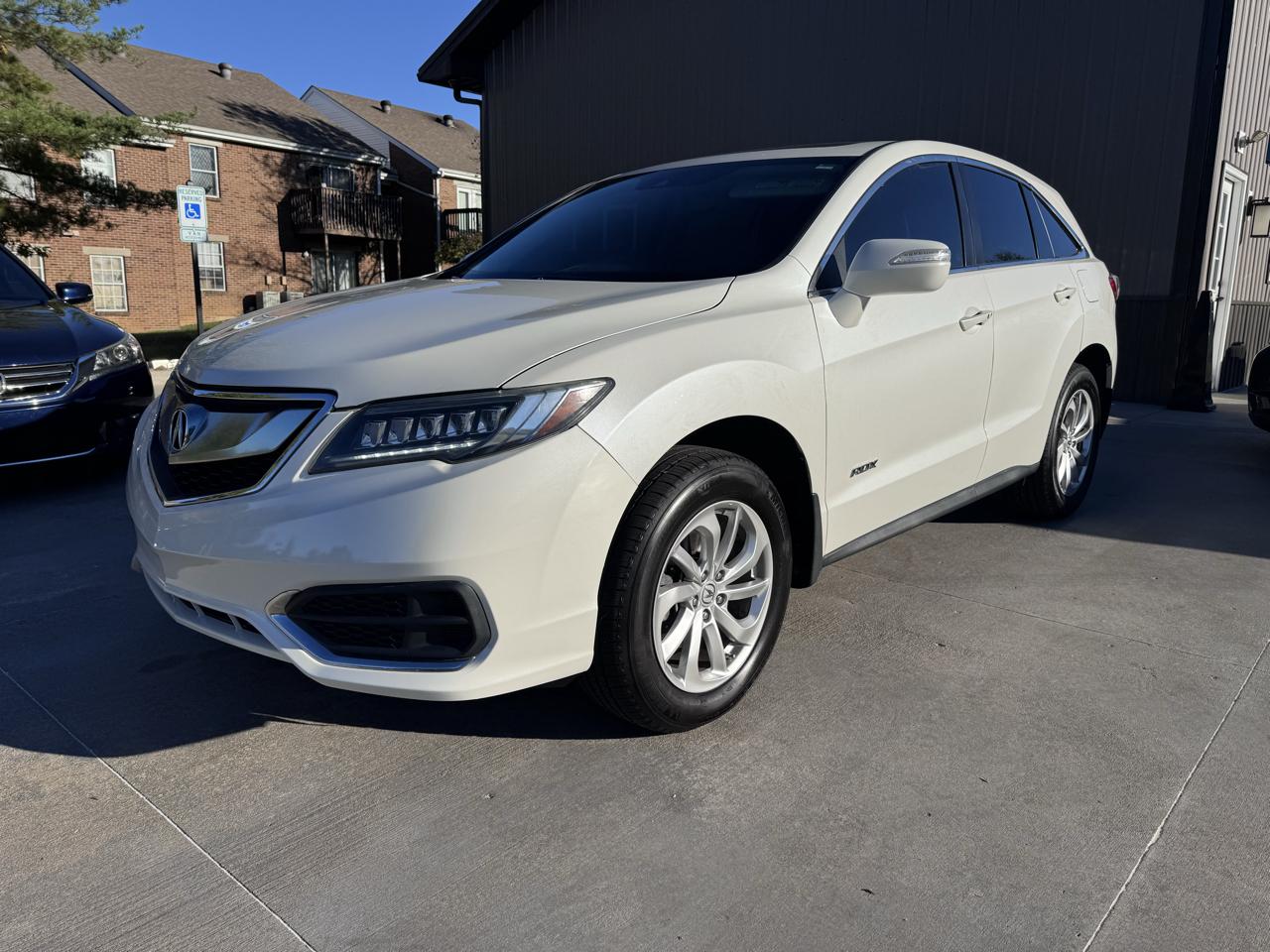 Acura RDX FWD 4dr Tech/AcuraWatch Plus Pkg 2016