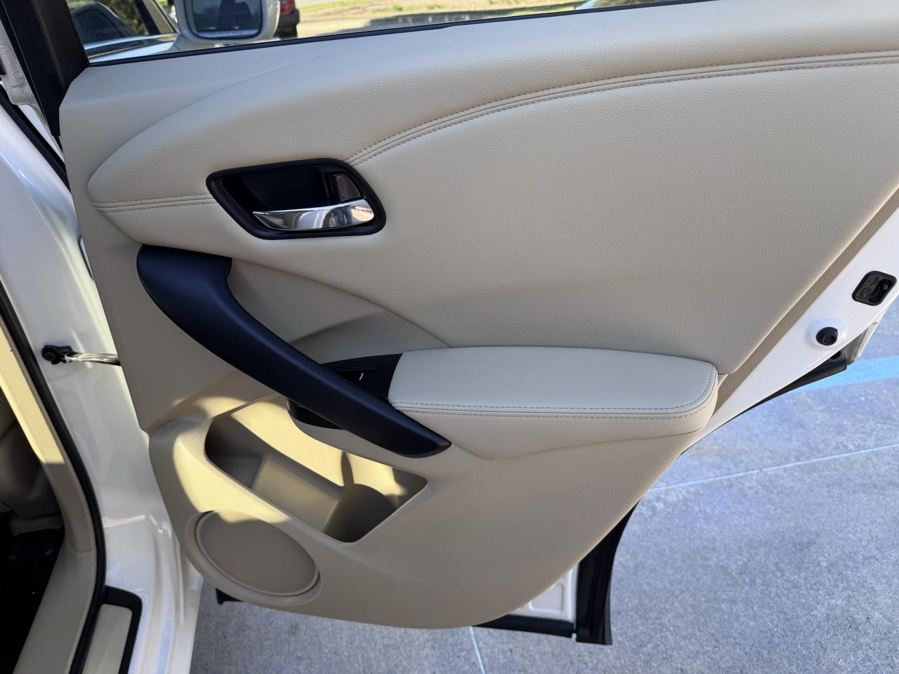 Acura RDX FWD 4dr Tech/AcuraWatch Plus Pkg 2016