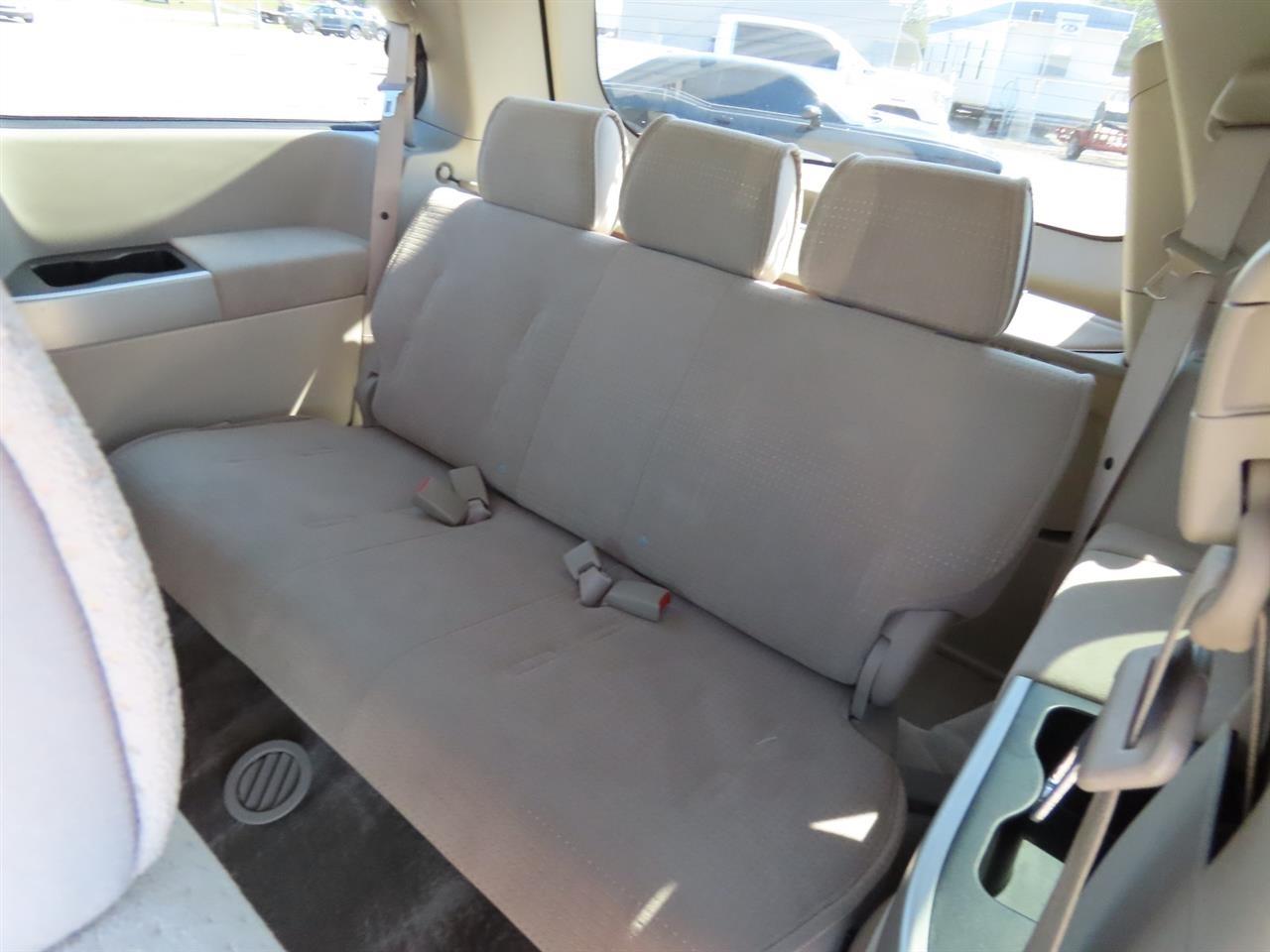 Nissan Quest 4dr Van SL 2004