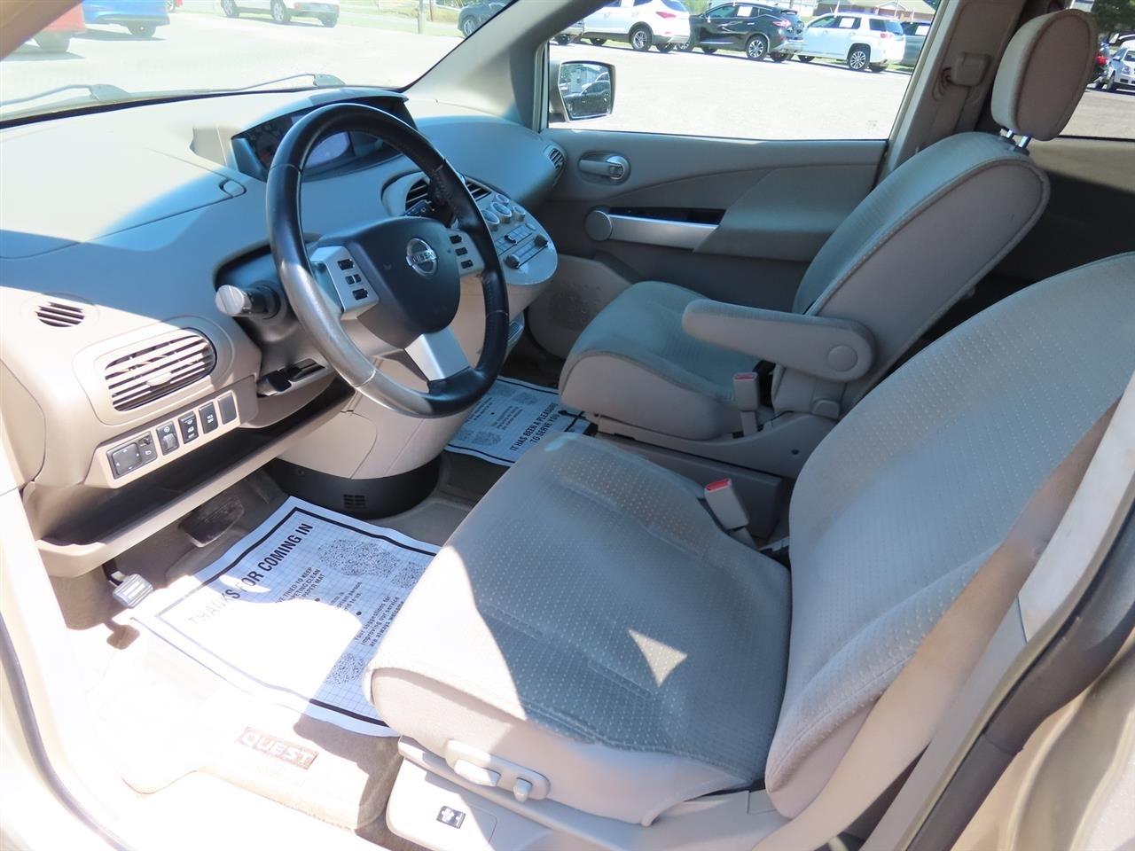 Nissan Quest 4dr Van SL 2004