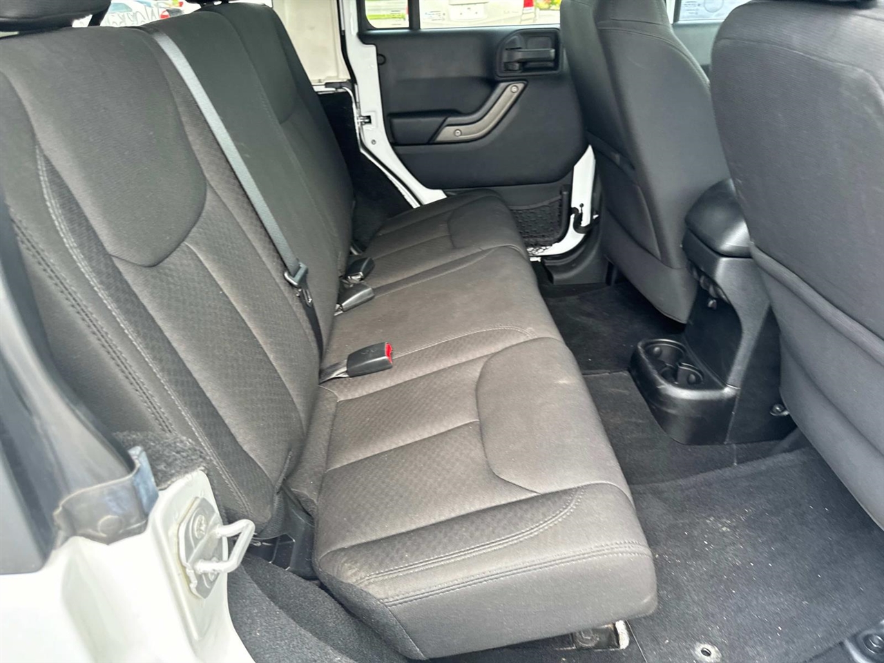 Jeep Wrangler Unlimited 4WD 4dr Sport 2015 Jeep Wrangler Unlimited 4WD 4dr Sport 2015