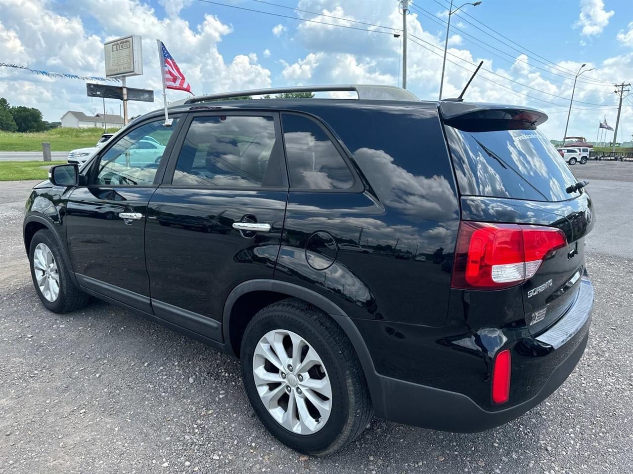 Kia Sorento 2WD 4dr V6 EX 2015