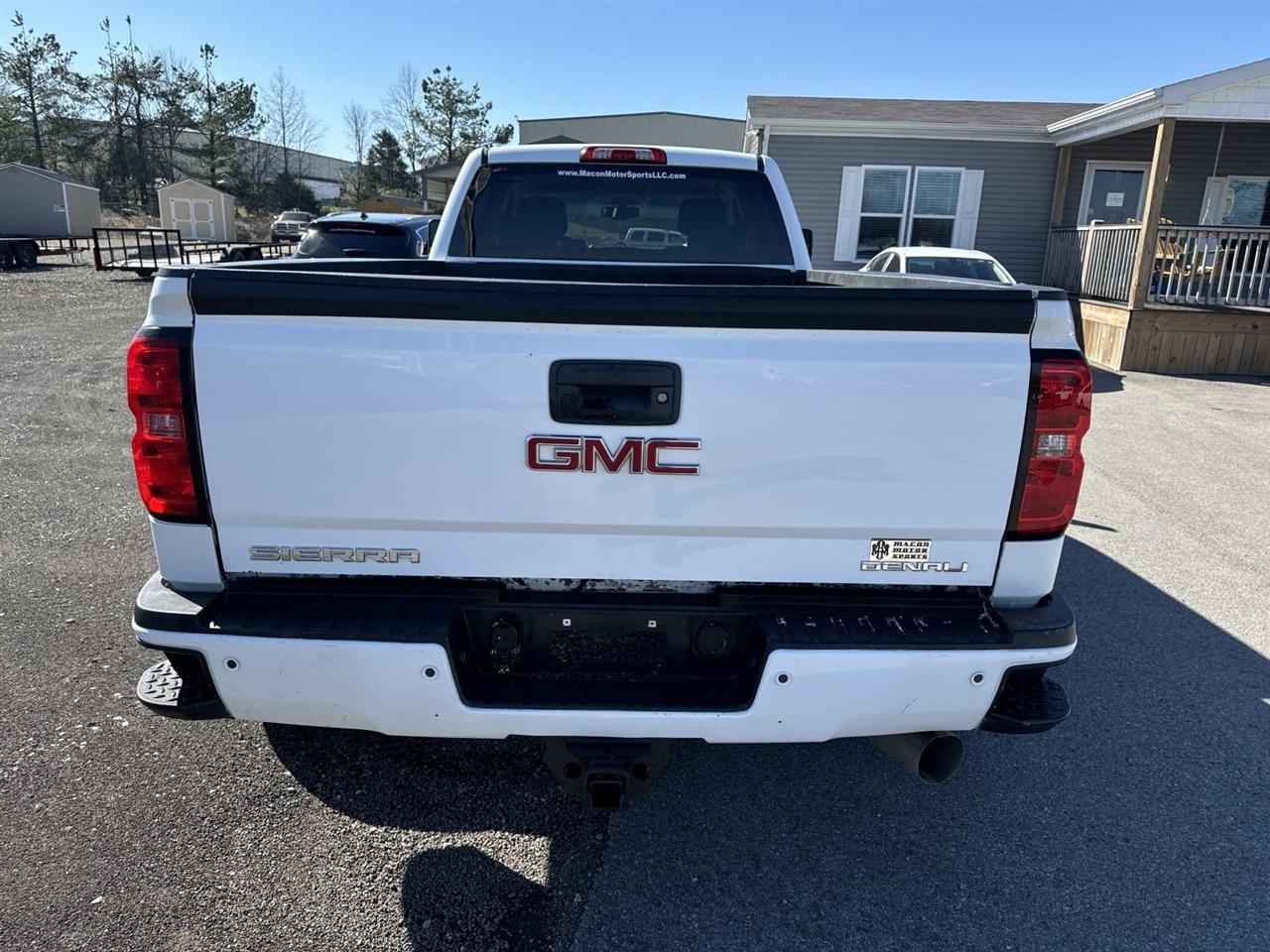 GMC Sierra 3500HD 4WD Crew Cab 167.7" SLT 2017