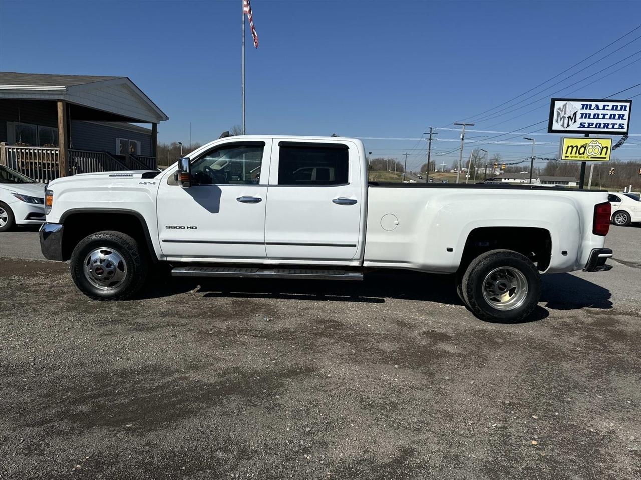 GMC Sierra 3500HD 4WD Crew Cab 167.7" SLT 2017