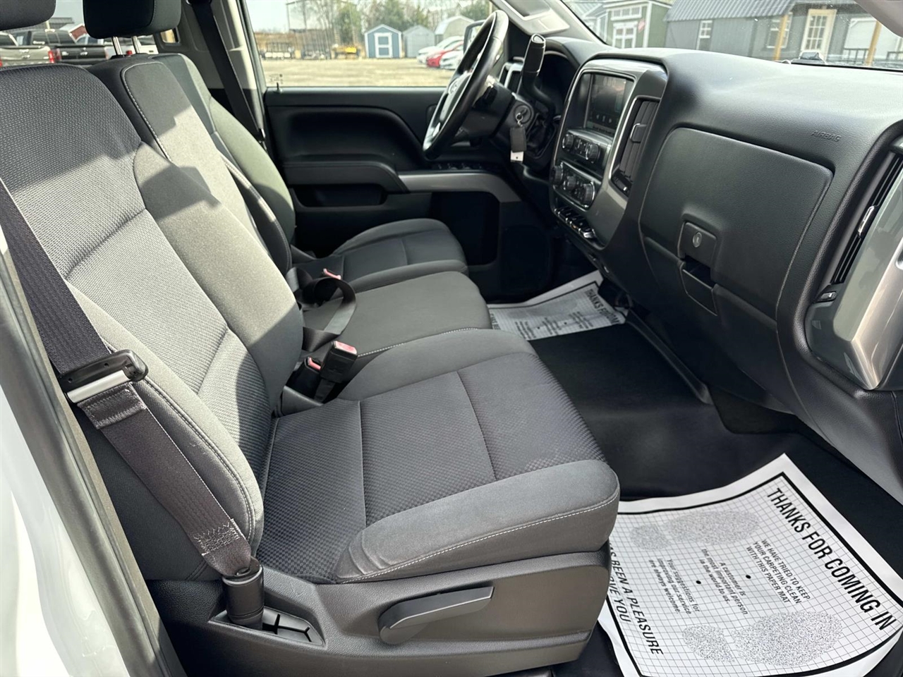 Chevrolet Silverado 1500 4WD Crew Cab 143.5" LT w/2LT 2015