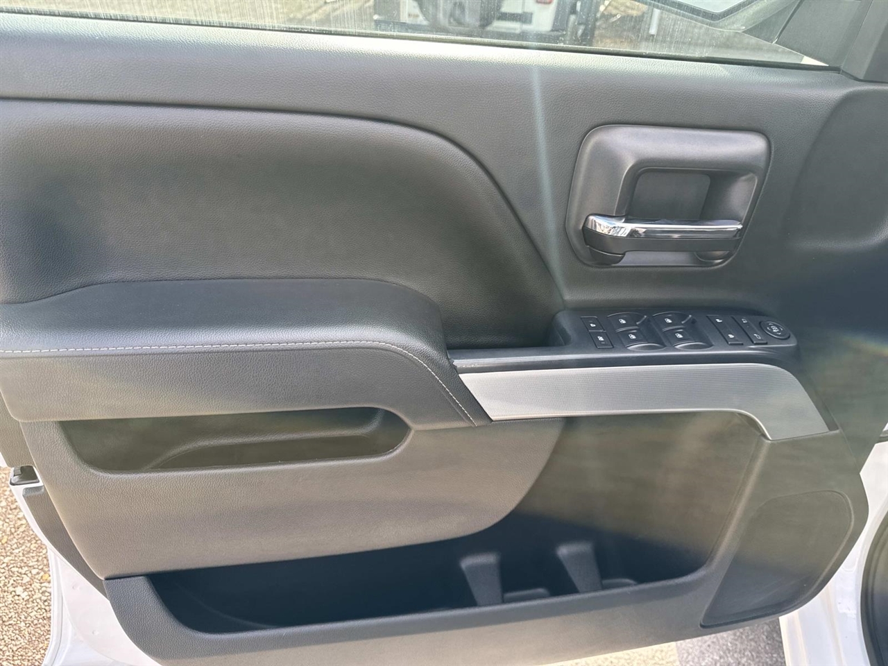 Chevrolet Silverado 1500 4WD Crew Cab 143.5" LT w/2LT 2015