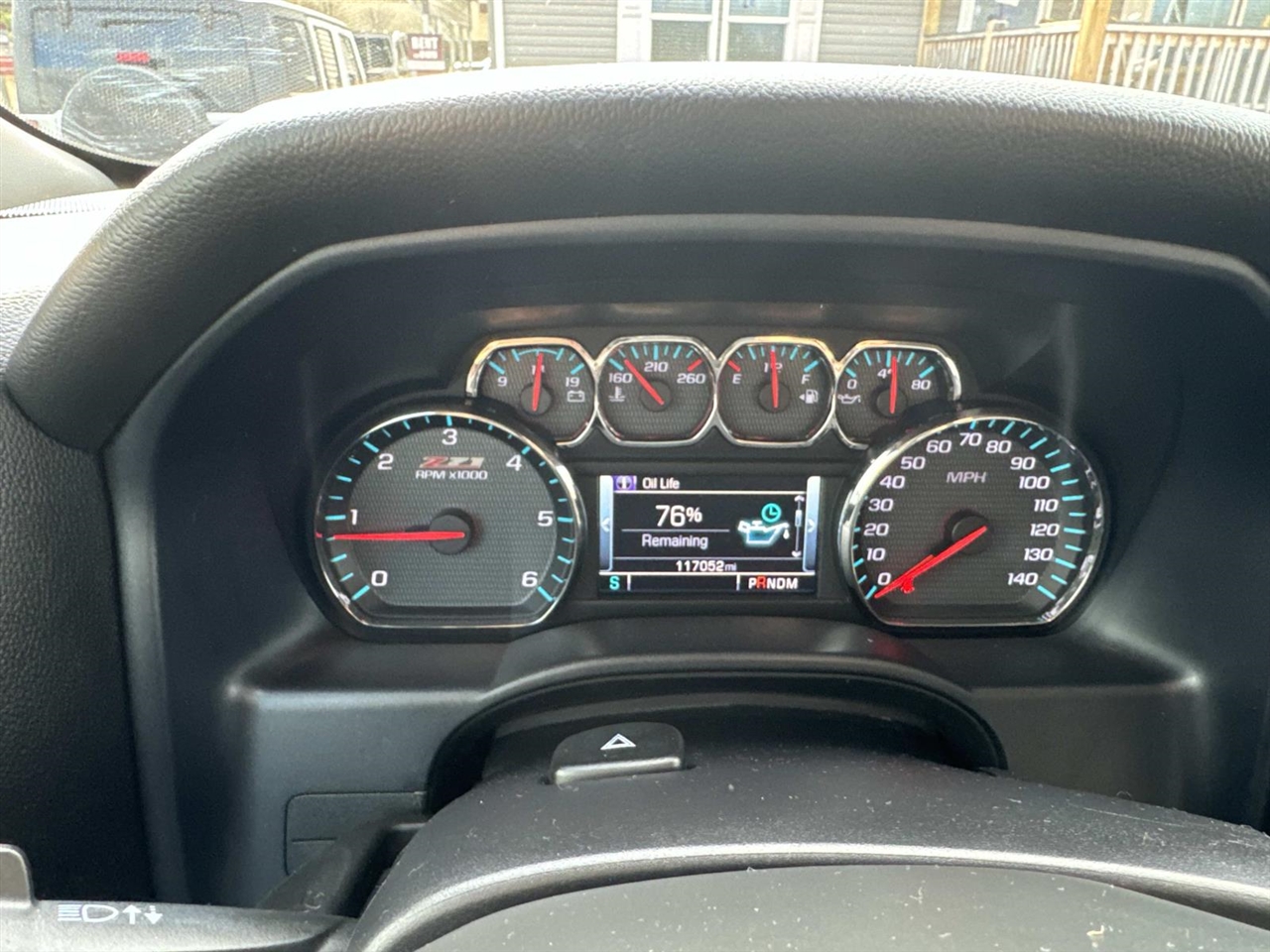 Chevrolet Silverado 1500 4WD Crew Cab 143.5" LT w/2LT 2015