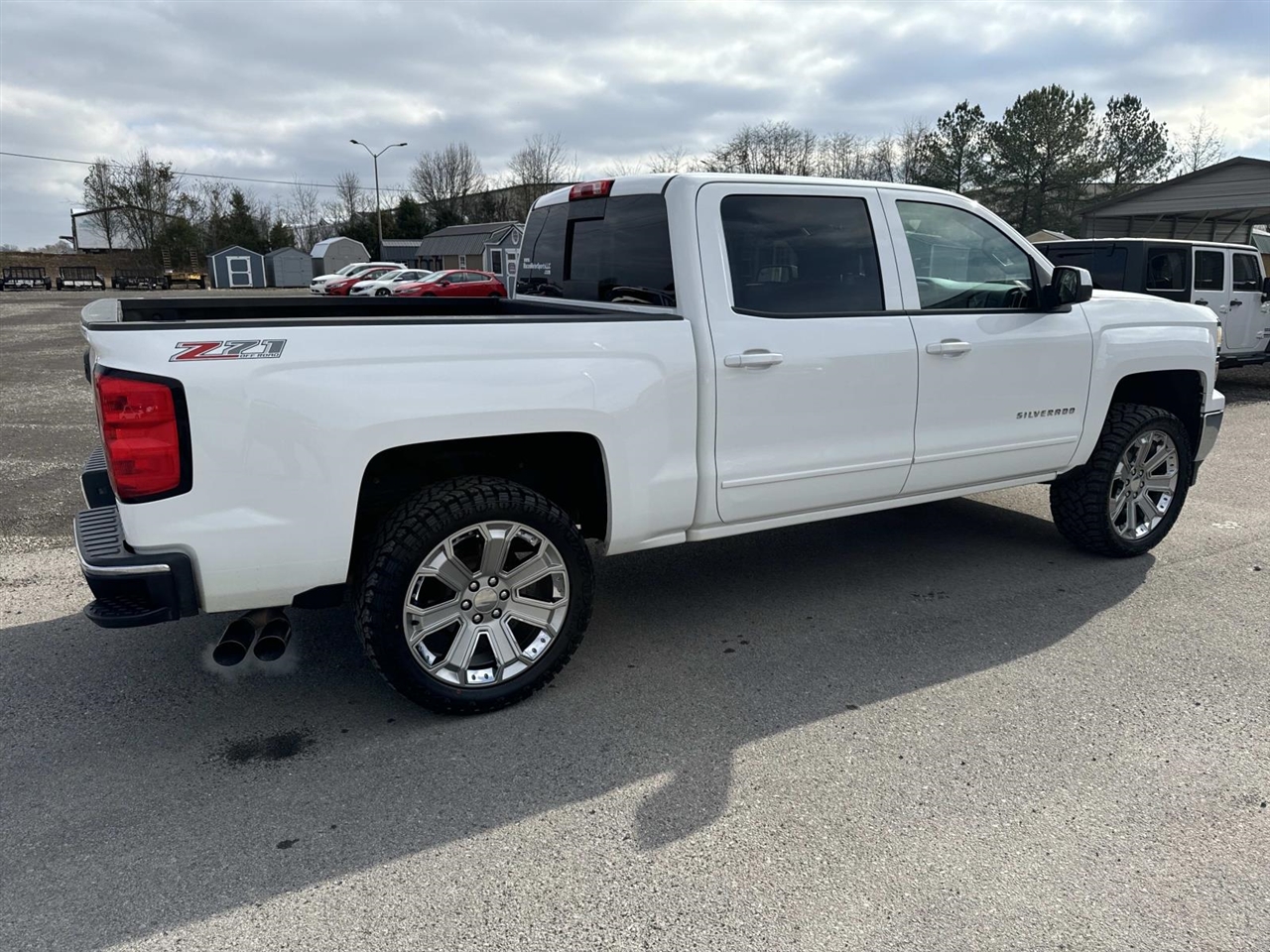 Chevrolet Silverado 1500 4WD Crew Cab 143.5" LT w/2LT 2015