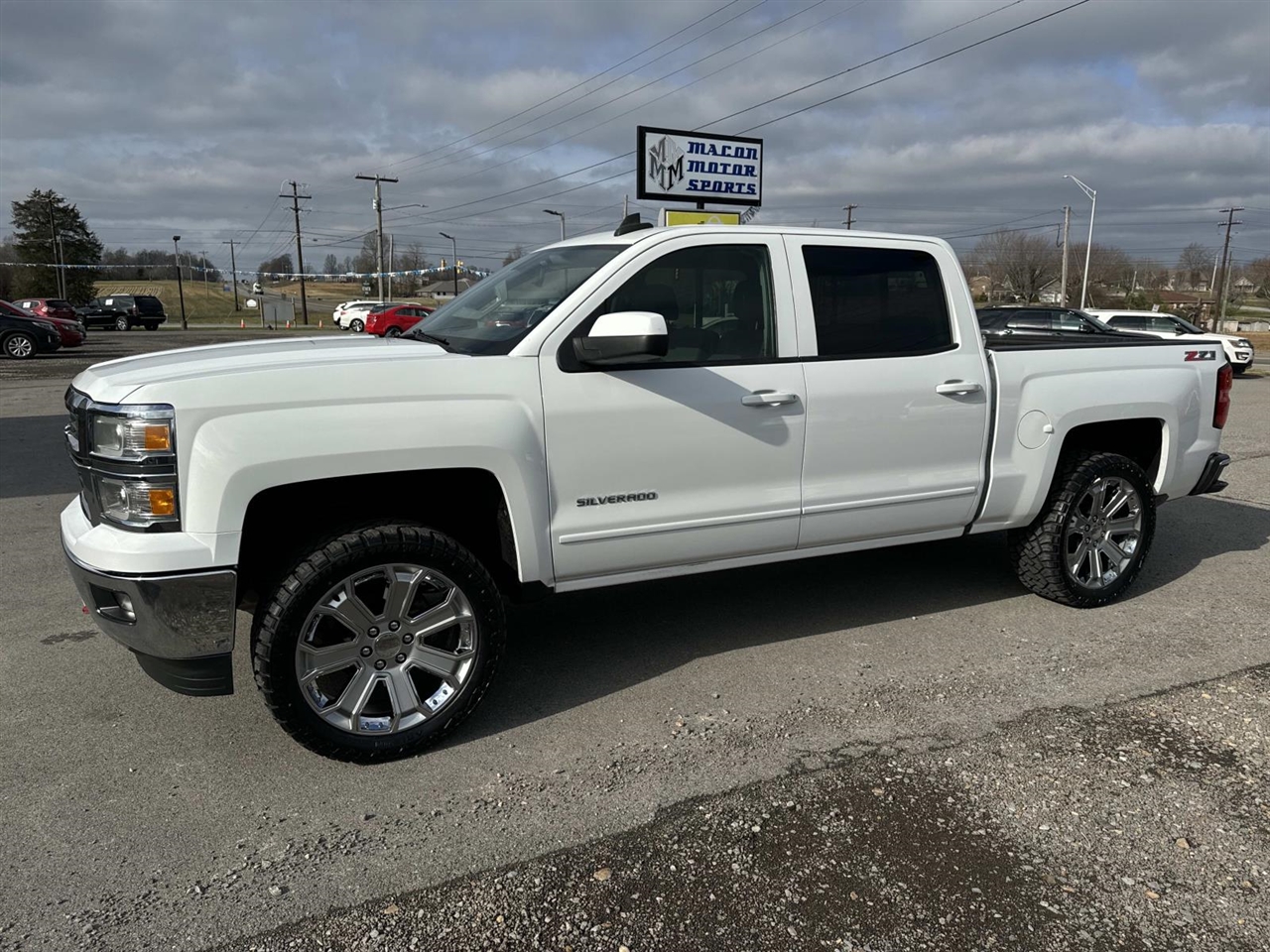 Chevrolet Silverado 1500 4WD Crew Cab 143.5" LT w/2LT 2015