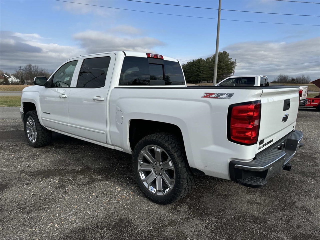 Chevrolet Silverado 1500 4WD Crew Cab 143.5" LT w/2LT 2015