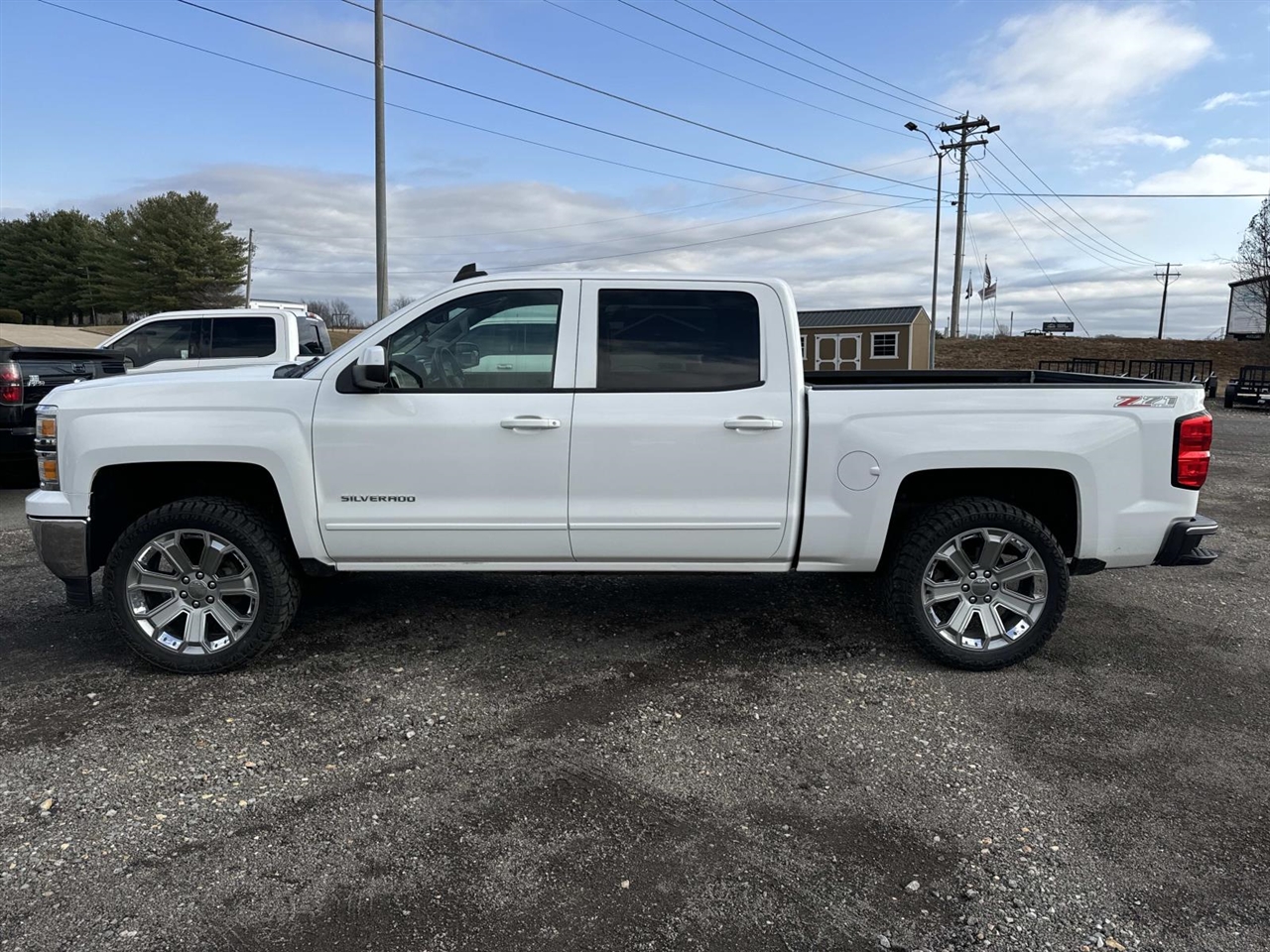 Chevrolet Silverado 1500 4WD Crew Cab 143.5" LT w/2LT 2015