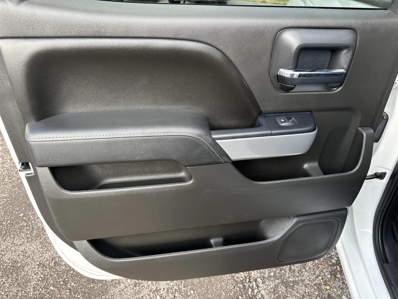 Chevrolet Silverado 1500 4WD Crew Cab 143.5" LT w/2LT 2015