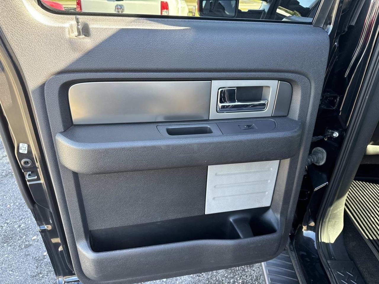 Ford F-150 4WD SuperCrew 145" King Ranch 2014