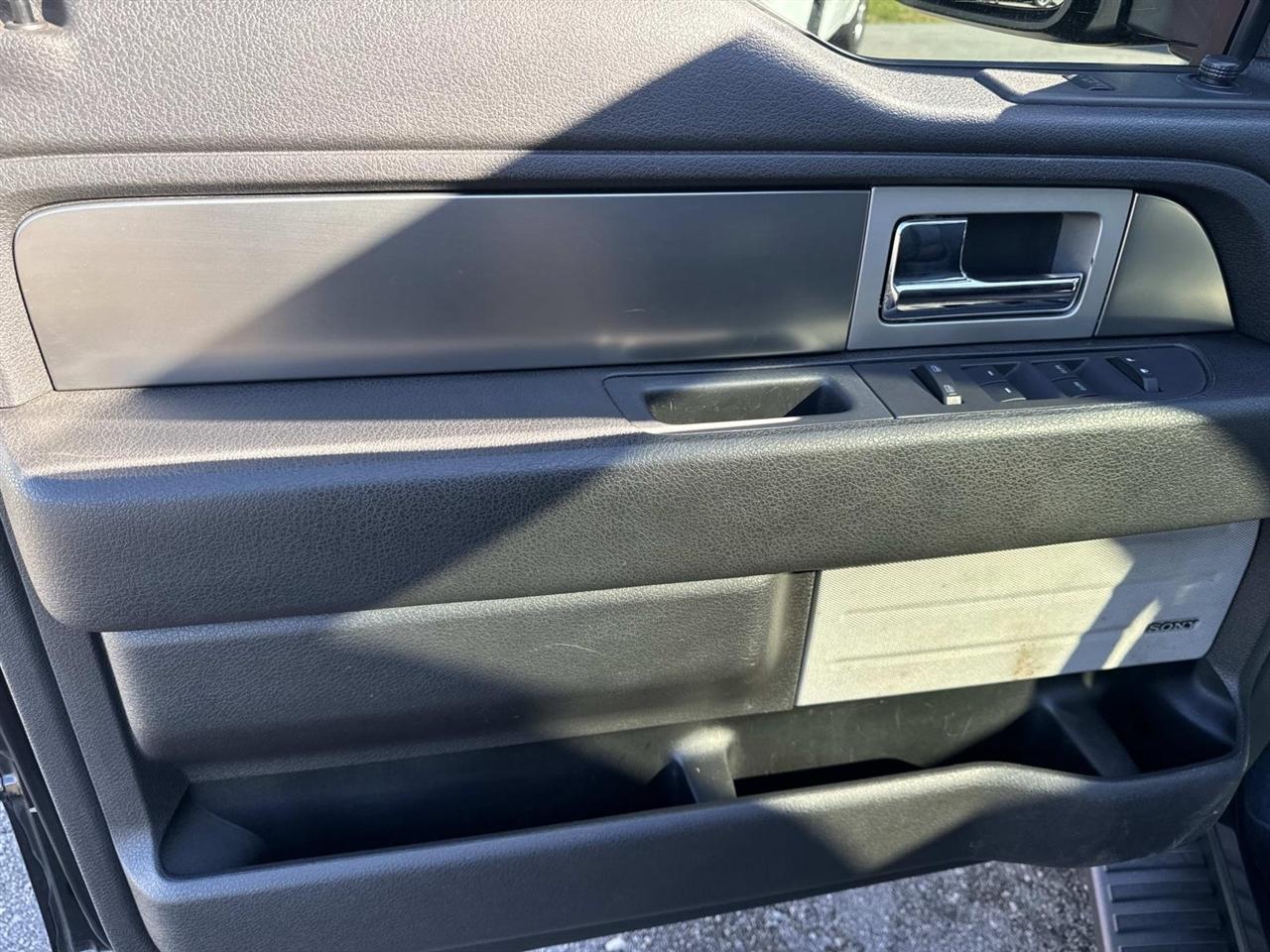 Ford F-150 4WD SuperCrew 145" King Ranch 2014