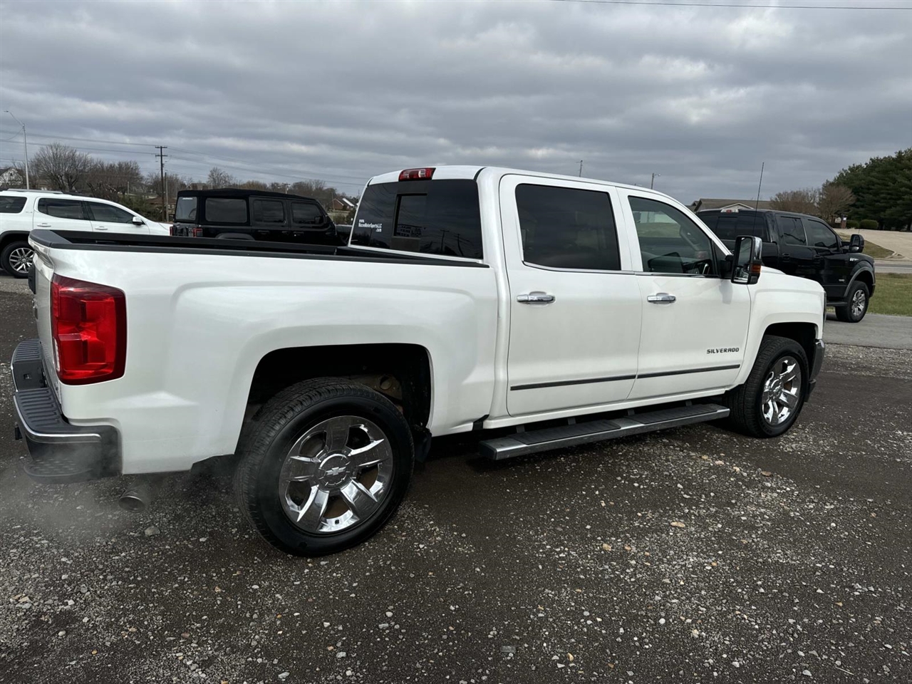 Chevrolet Silverado 1500 2WD Crew Cab 143.5" LTZ w/1LZ 2016