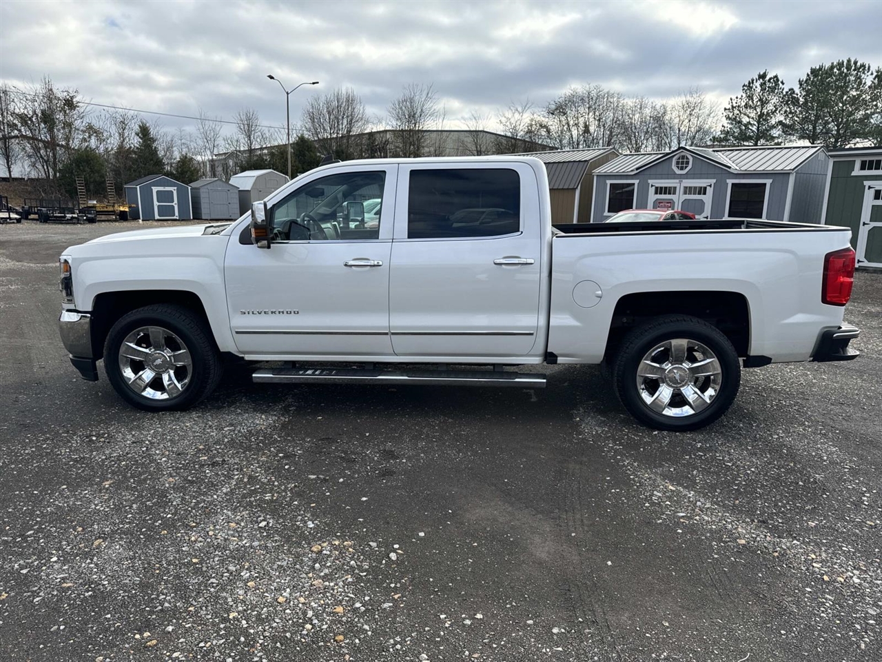 Chevrolet Silverado 1500 2WD Crew Cab 143.5" LTZ w/1LZ 2016